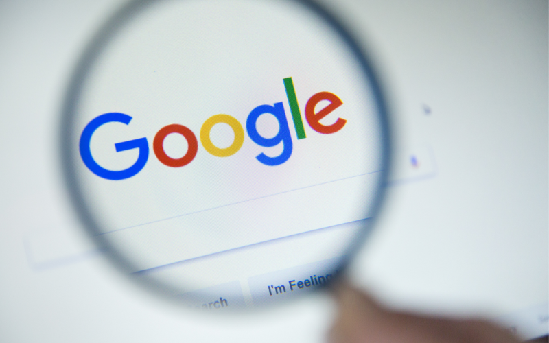 Você pesquisa no Google